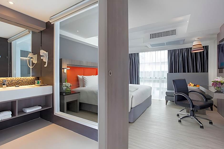 Grand 5 Hotel & Plaza Sukhumvit Bangkok