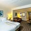 La Quinta Inn & Suites by Wyndham Garden City