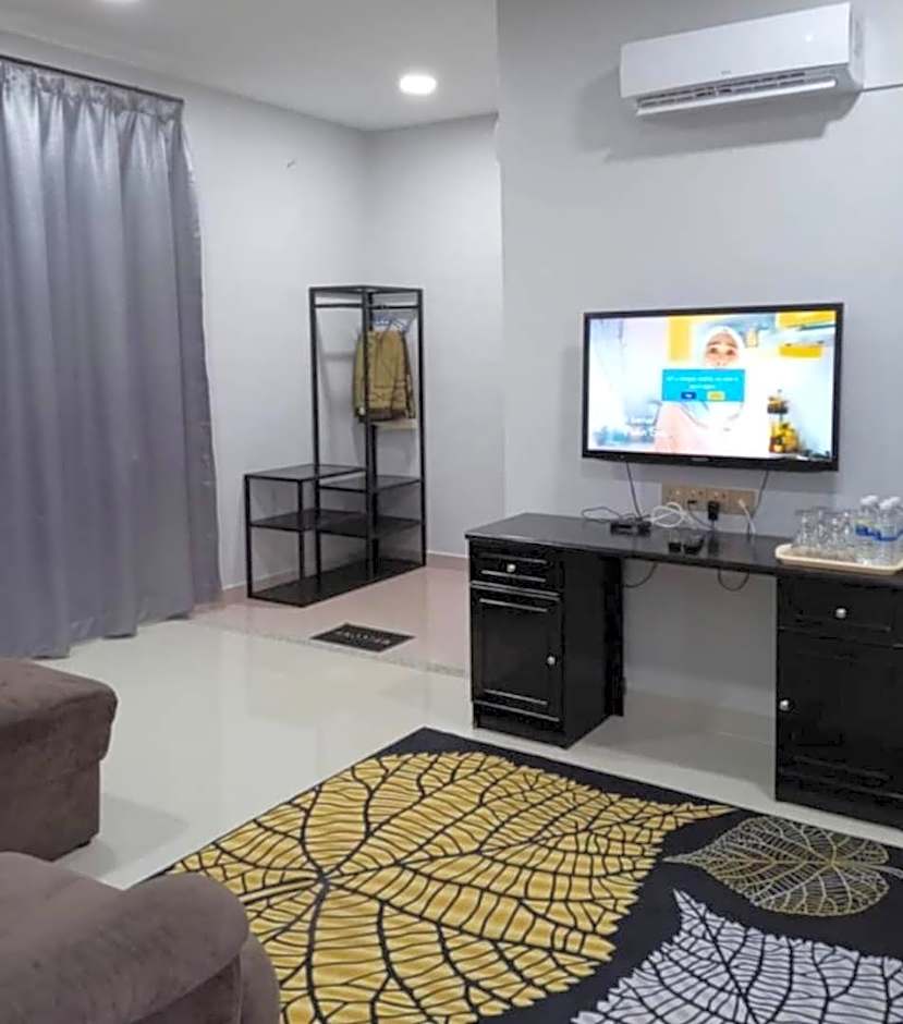 DLAYARAN HOTEL & CAFE