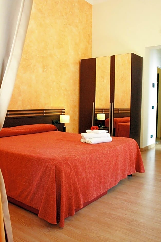 San Max Hotel