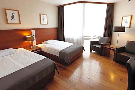 External View Twin Room