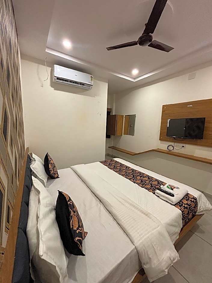 Hotel Mahnsh Palace