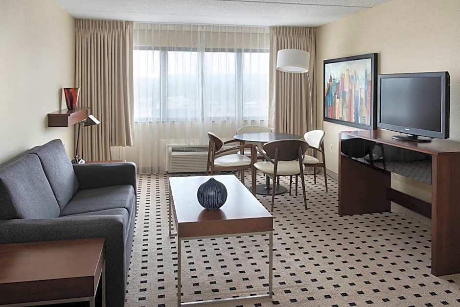 Delta Hotels by Marriott Utica
