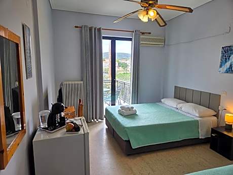 Triple Room with Sea View