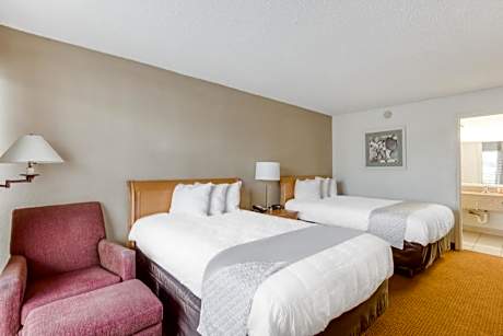 2 Full Bed Accessible