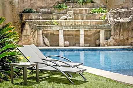 Exe Cunit Suites & Spa