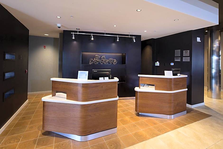 Courtyard by Marriott Bay City