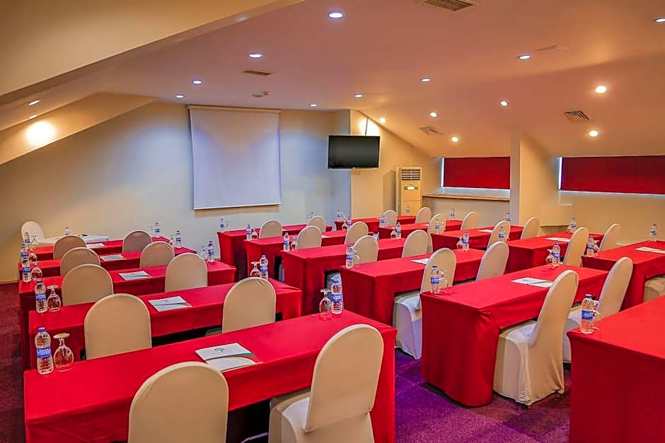 Istanbul Airport Durusu Club Hotel