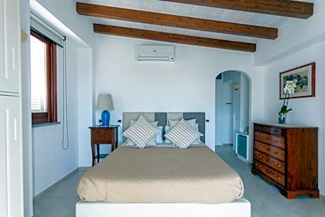 Deluxe Double Room with Sea View