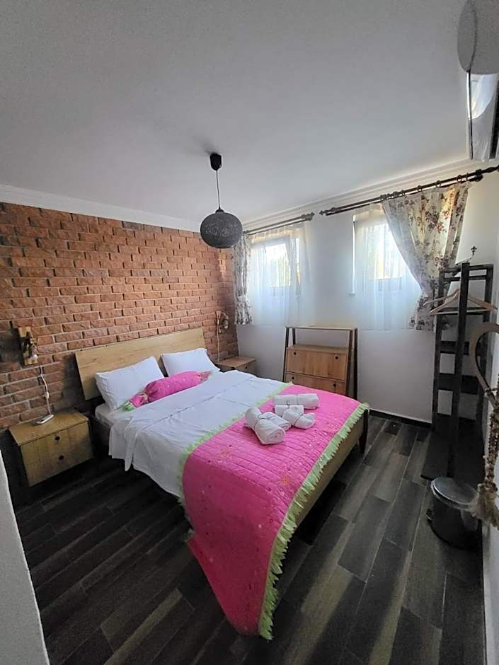 Adayel Bagevi & Butik Otel