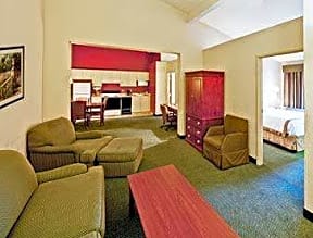 Hawthorn Suites by Wyndham Sacramento Airport