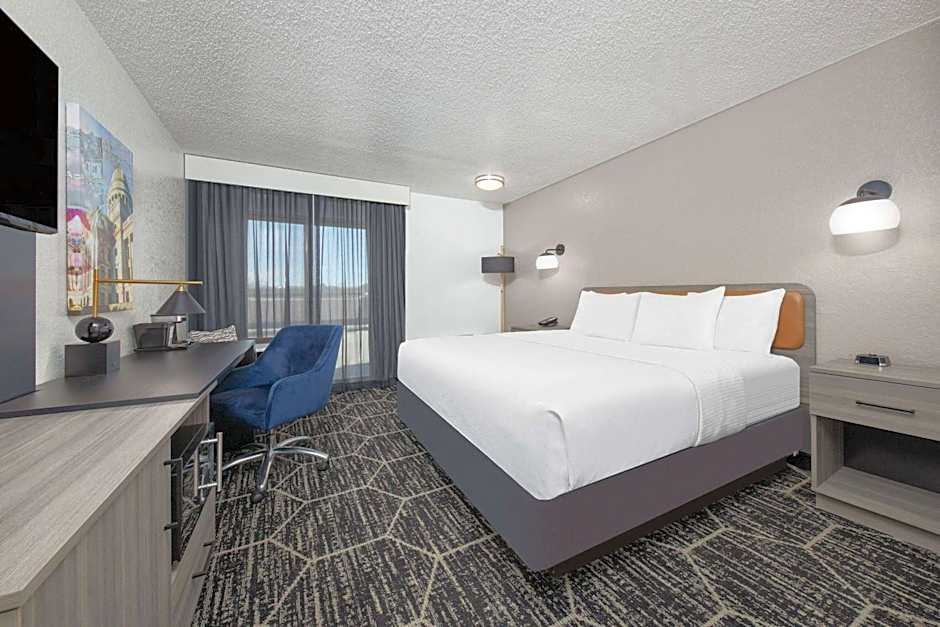 La Quinta Inn & Suites by Wyndham El Dorado