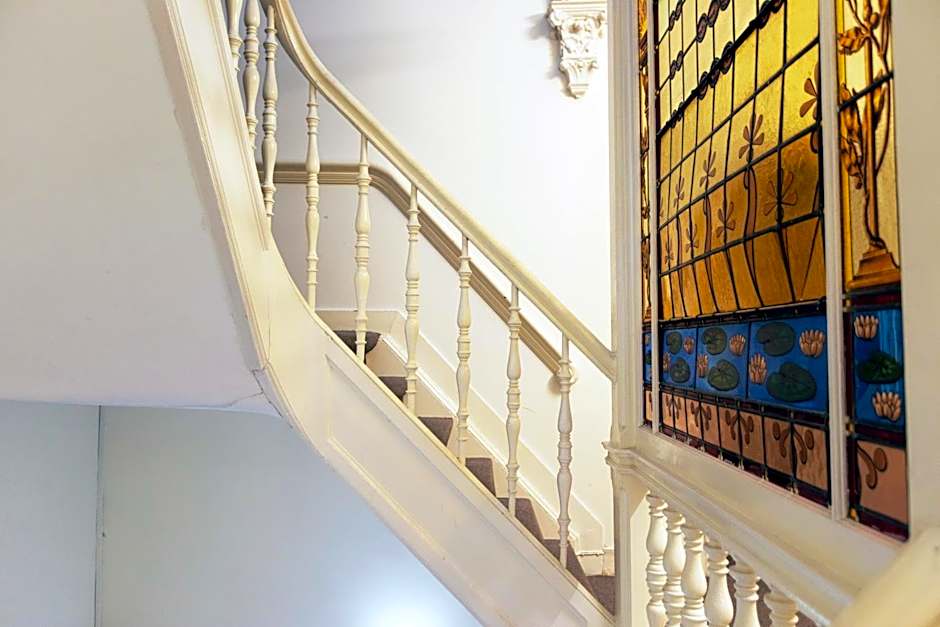 Quentin England Hotel