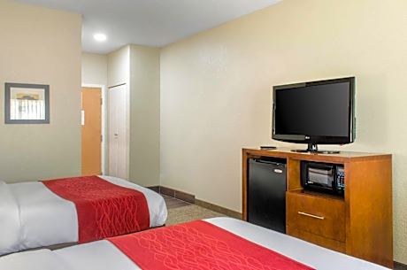 Queen Room with Two Queen Beds - Non-Smoking