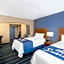 Days Inn by Wyndham Panama City