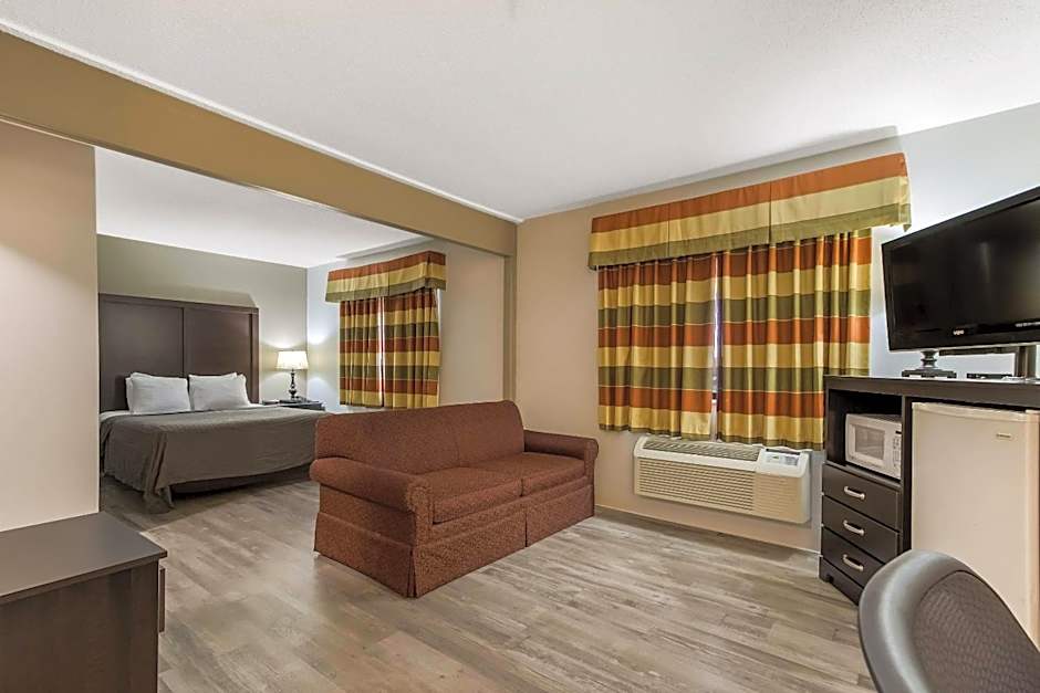 Econo Lodge Inn & Suites Yankton