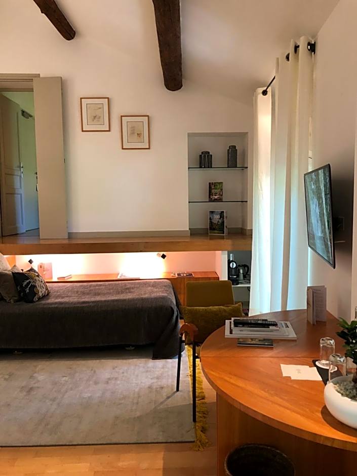 Hotel Château Des Alpilles