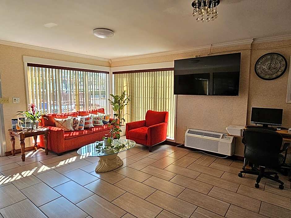 Atlantic Shores Inn and Suites