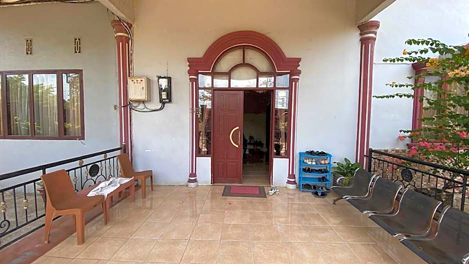 Hotel O Savira Near Barru