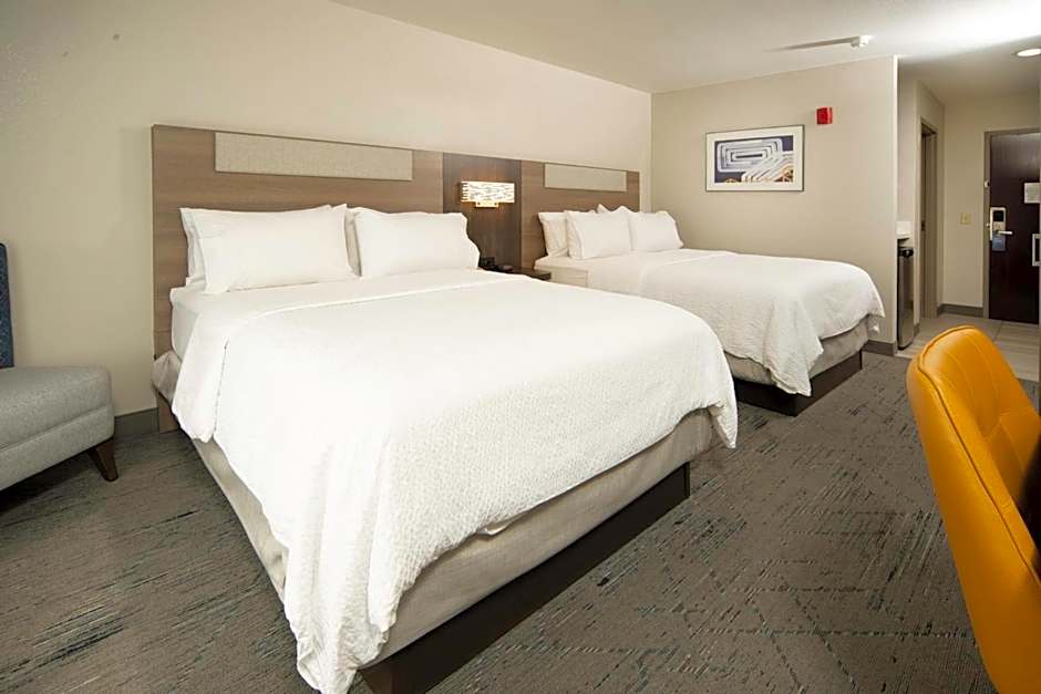 Holiday Inn Express Hotel & Suites St Charles By IHG