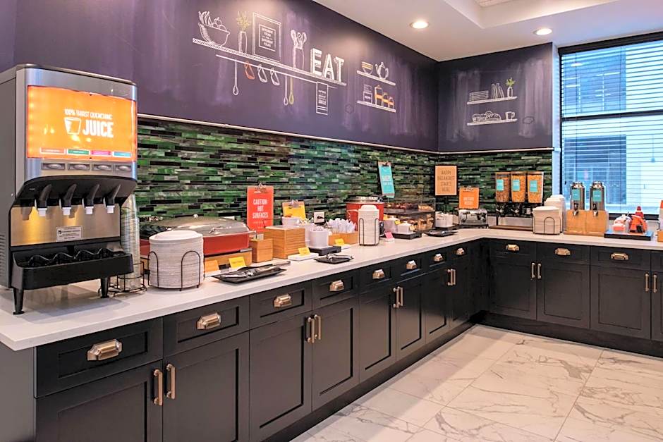 Hampton Inn By Hilton & Suites Winston-Salem Downtown