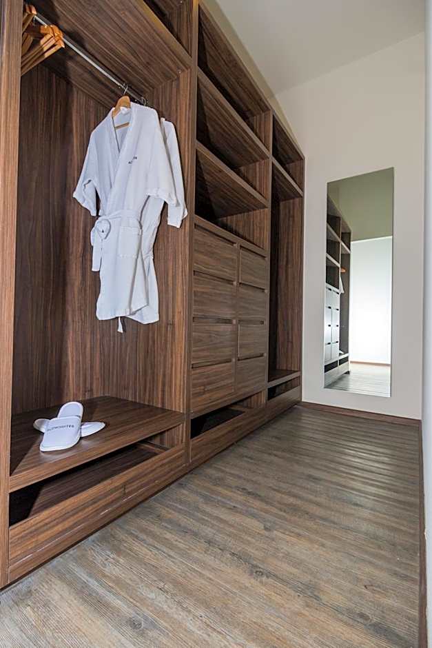 Flow Condesa - Adults Only