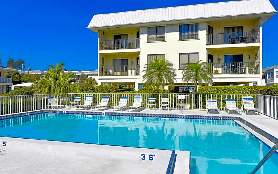 Anna Maria Island Beach View 207