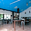 Tahanan Lakeview Hotel