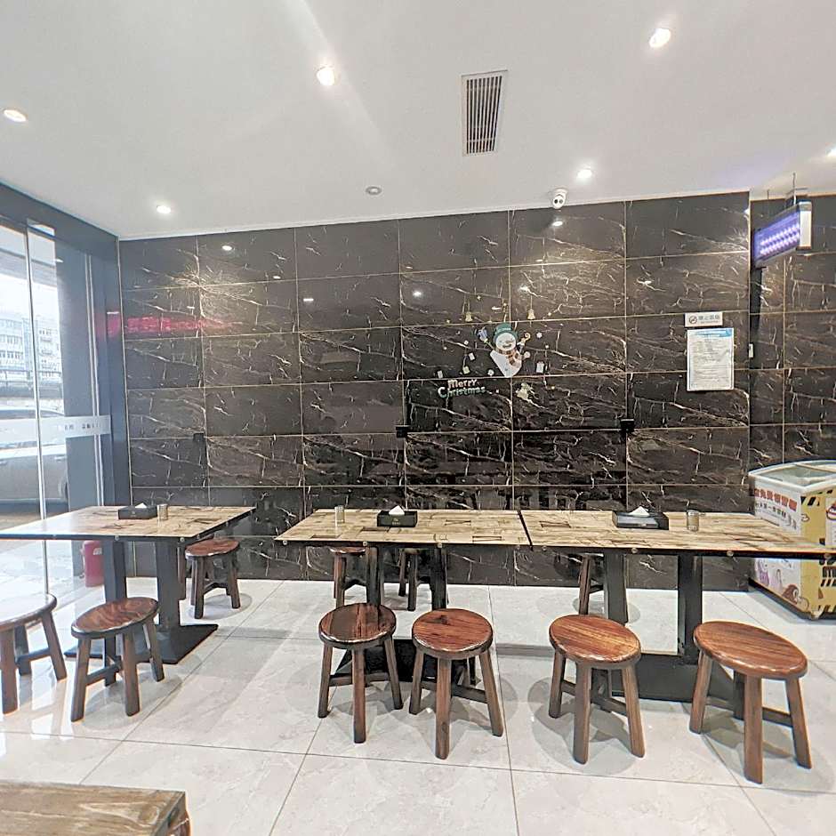 ZMAX Hotel Guangzhou Tianhe Sports Center East Metro Station