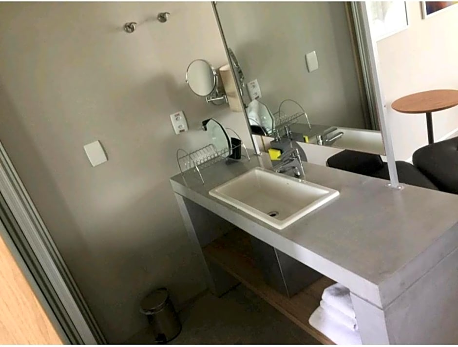 Bugan - Paiva Home Stay A&F