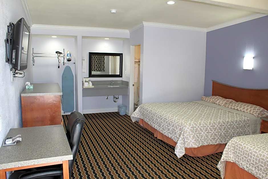 Trails Motel