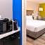 Holiday Inn Express & Suites St. Petersburg - Madeira Beach