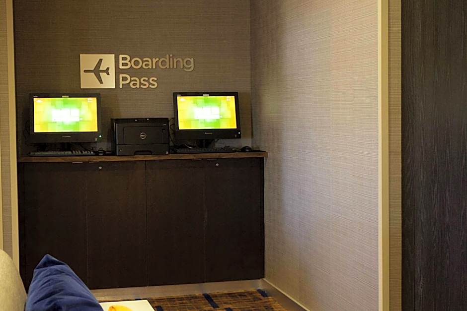 Courtyard by Marriott Asheville Airport
