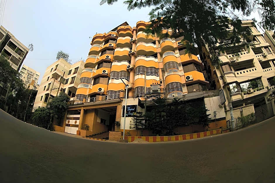 Hotel Tropical Daisy