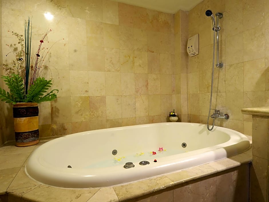 Club Bali Family Suites @ Legian Beach