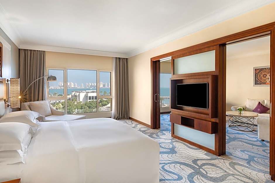 Photo 1 of 1 of Diplomatic 1 King Bed Suite