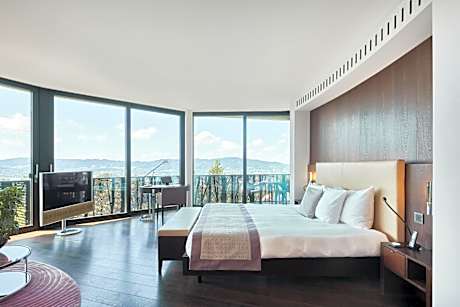 Grand Junior Suite with Balcony and Panoramic View