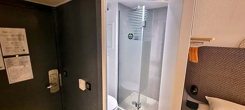 B&B HOTEL Cannes Mouans Sartoux