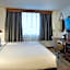 La Quinta Inn & Suites by Wyndham Seattle Sea-Tac Airport