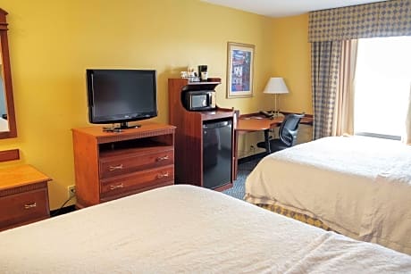 2 Queen Beds Nonsmoking