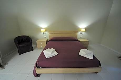 Double Room with Extra Bed - Attic