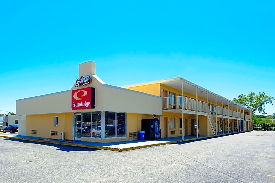 Econo Lodge Airport