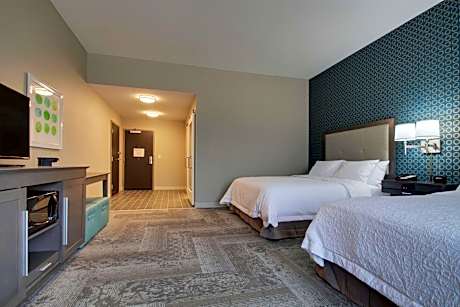 Queen Room with Two Queen Beds - Non-Smoking