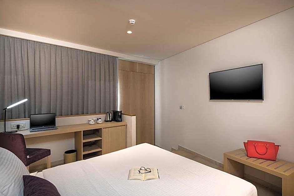 Trianon Luxury Apartments & Suites