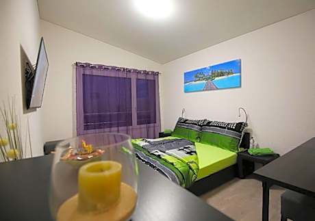 Deluxe Double Room with Shower