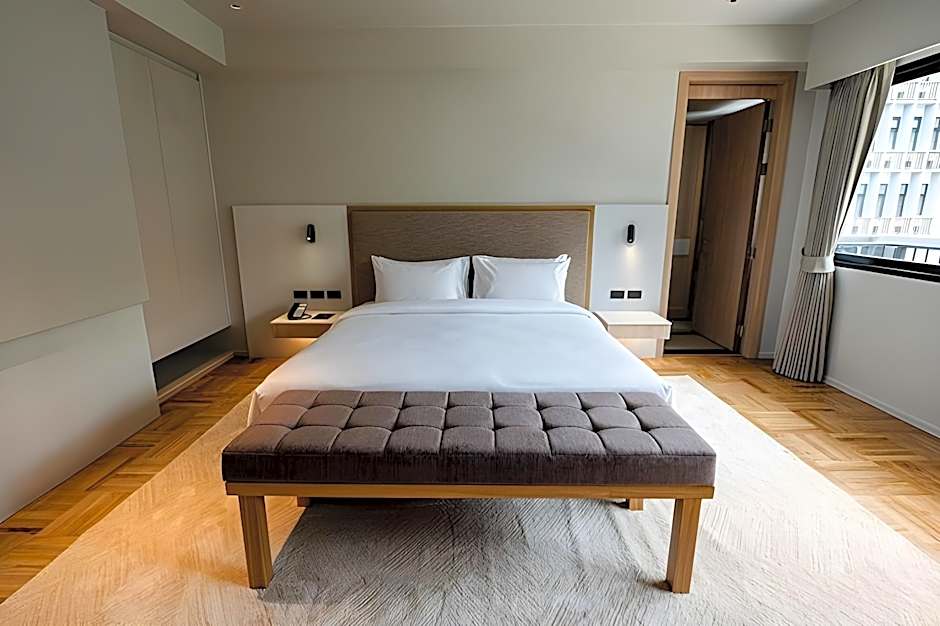 Floral Court Hotel & Residence Sukhumvit 13