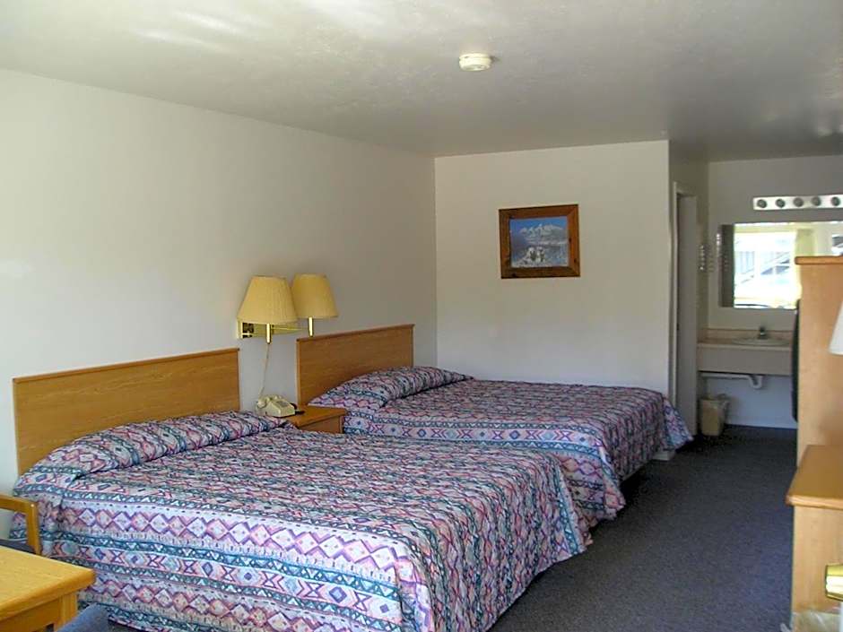 Photo 1 of 4 of Superior 2 Queen Beds