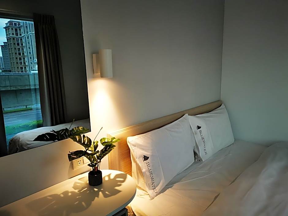 Bluewater Hotel -Taoyuan HSR Taoyuan airport 24h Taoyuan airport free drop-off