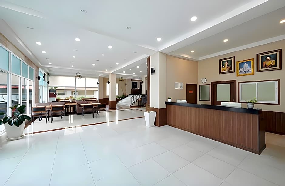 Adelphi Pattaya Hotel