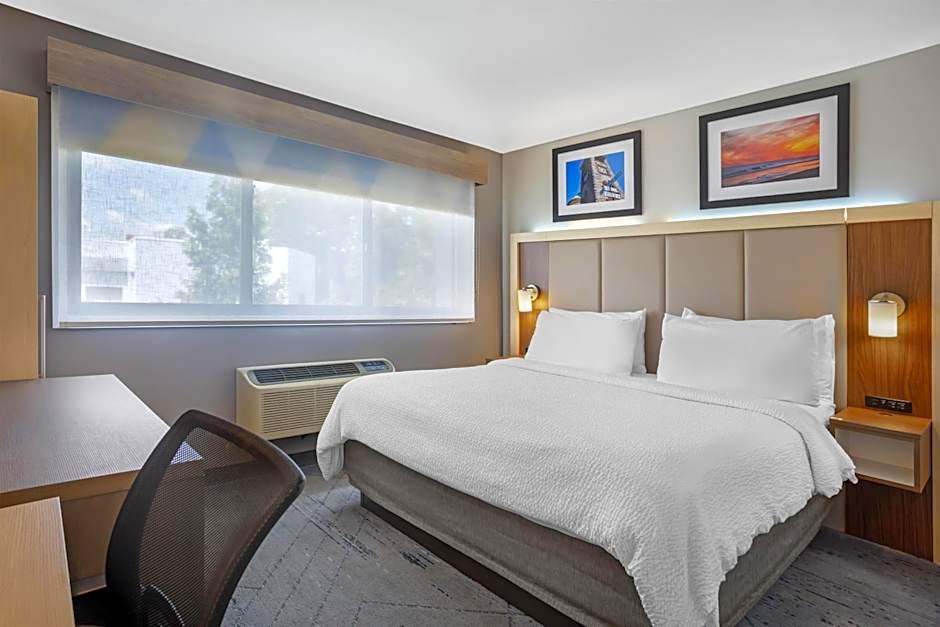 Best Western Roslyn-Long Island Hotel